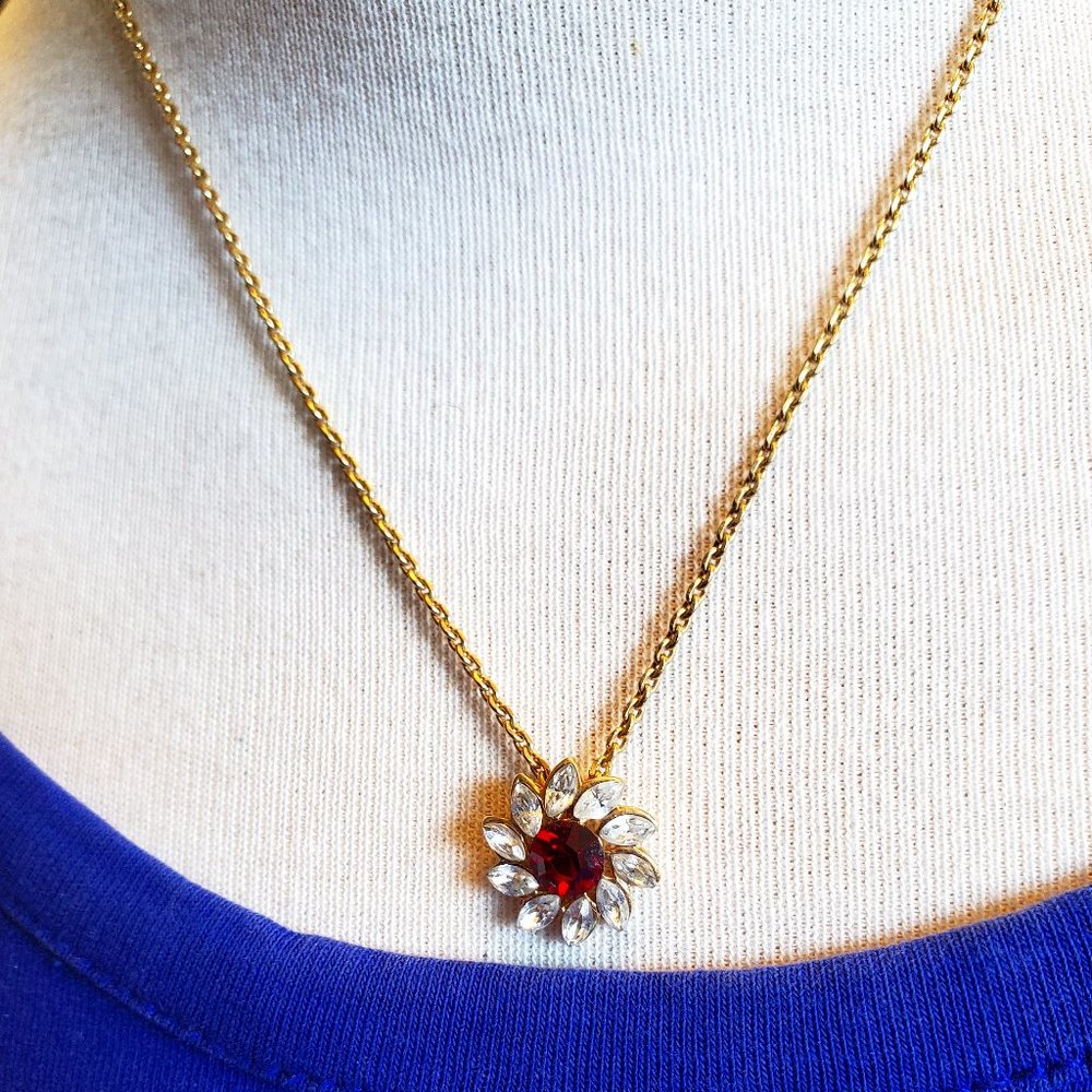 16" Gold Tone Red White Rhinestone Flower Necklace